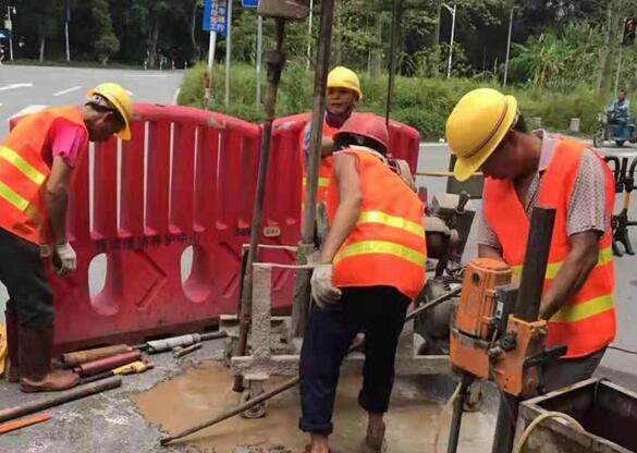 金口河一路面注浆加固